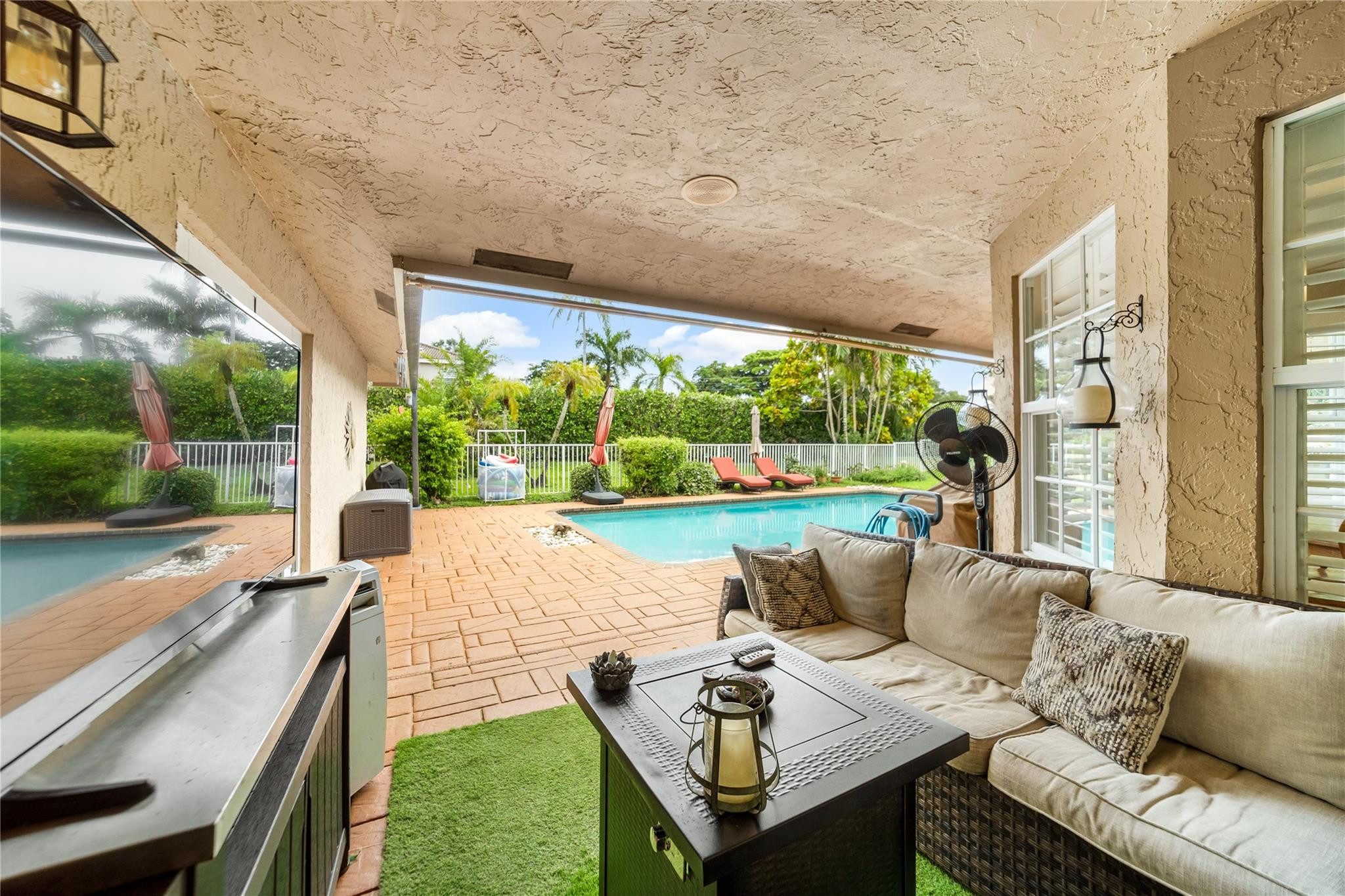 7604 Lexington Lane