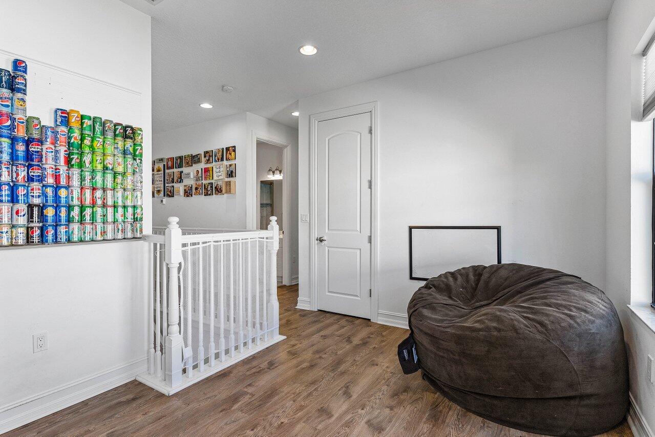 9481 Glider Way