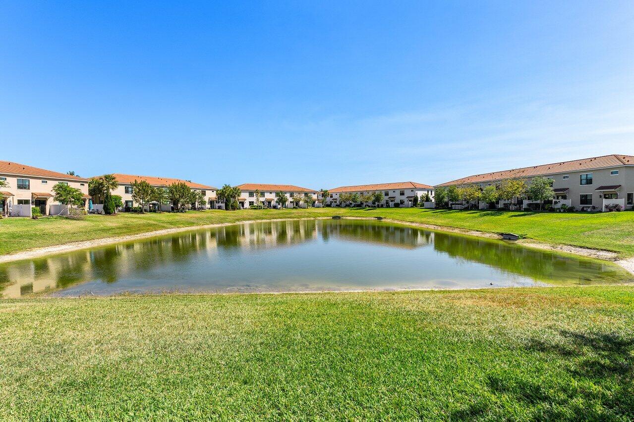9481 Glider Way