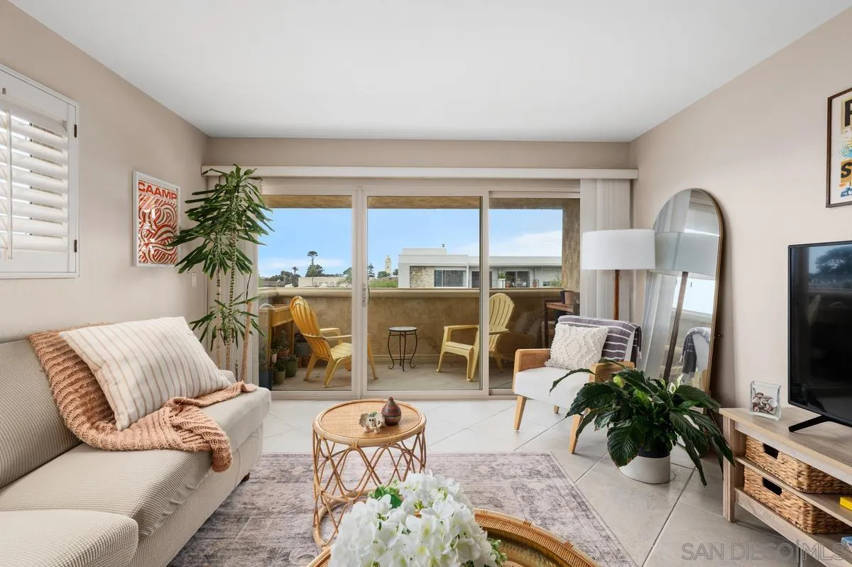7635 Eads Ave Unit 306