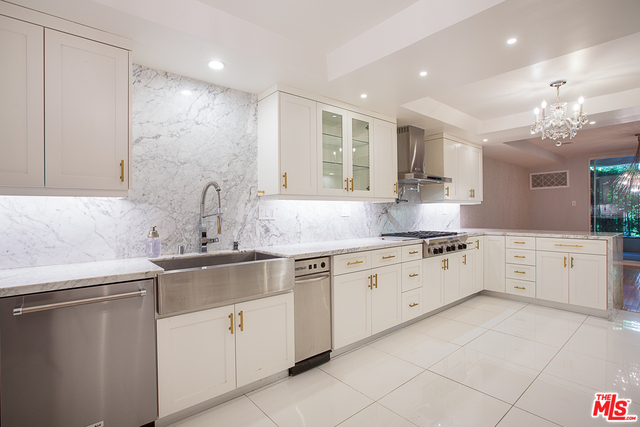 11687 Bellagio Rd Unit: #4