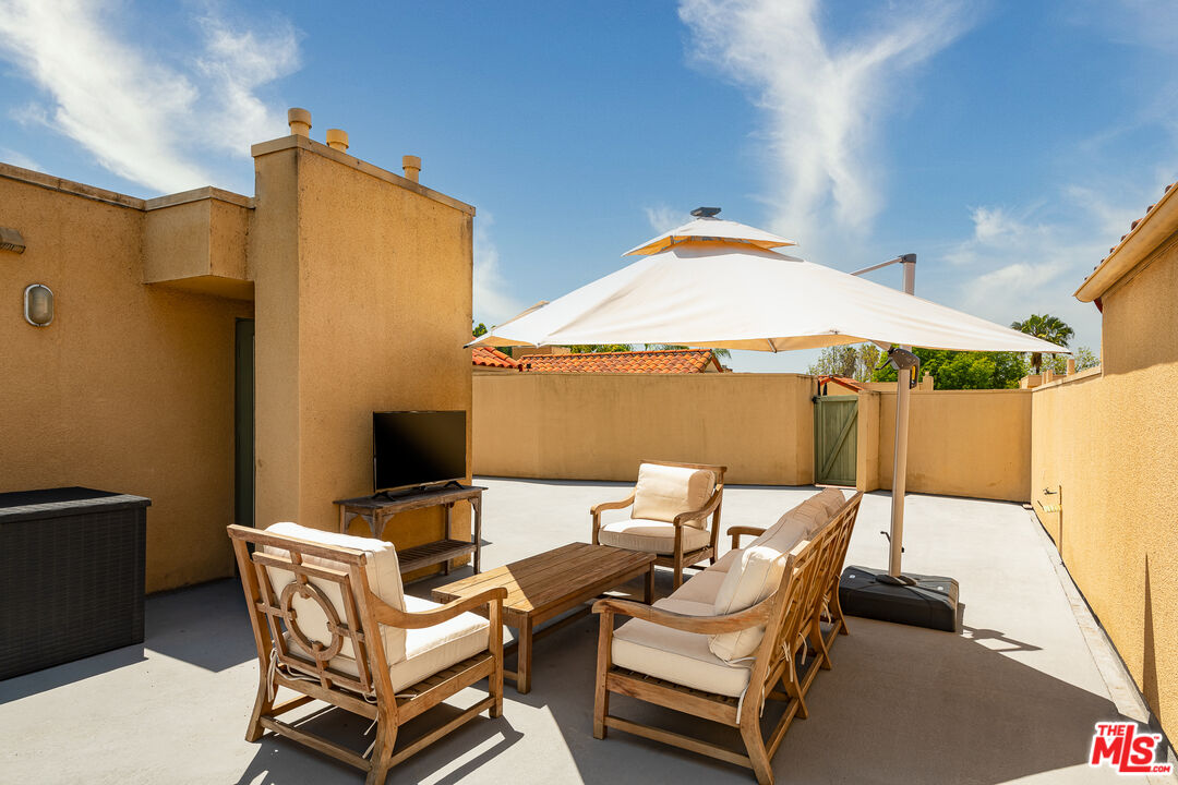12841 Bloomfield St Unit: 301
