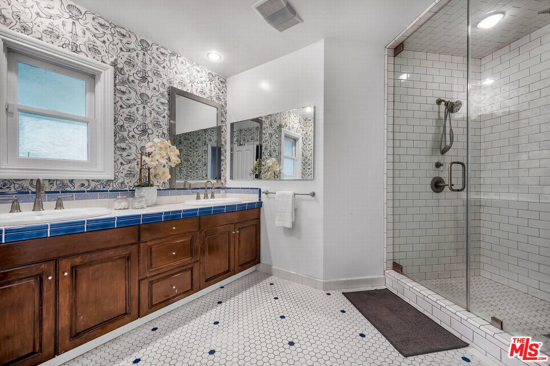 3389 Wrightview Pl