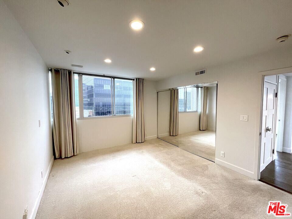 2160 Century Park Unit: 1102