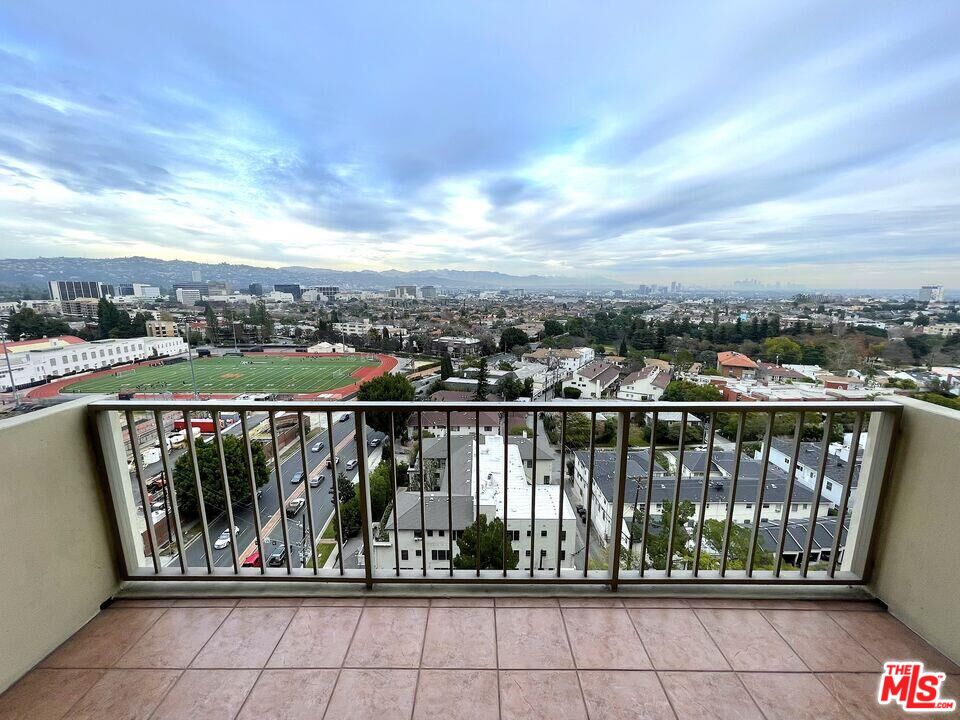 2160 Century Park Unit: 1102