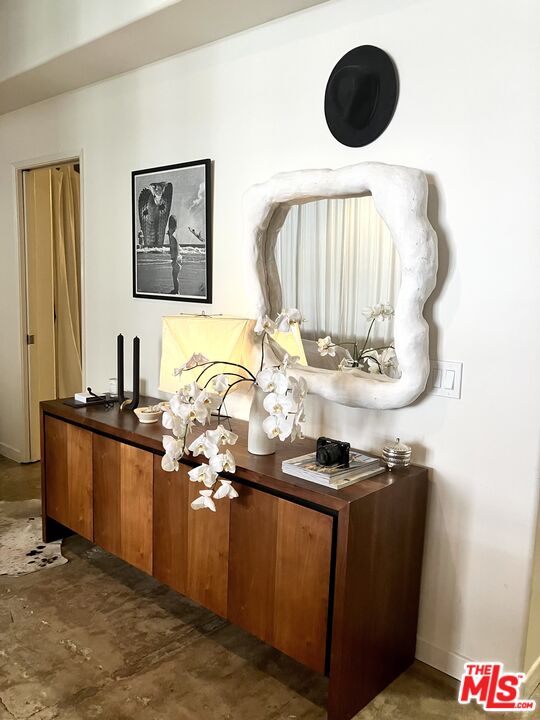 711 S Olive St Unit: 307