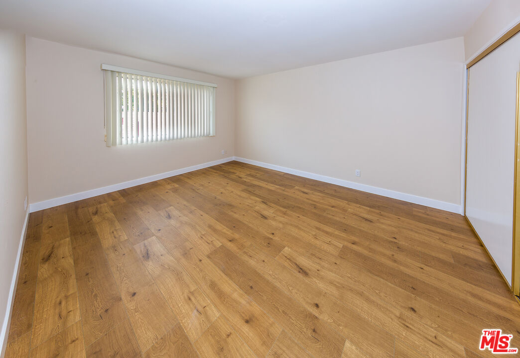 10576 EASTBORNE AVE Unit: 3