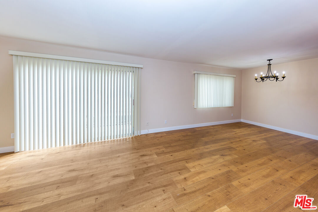 10576 EASTBORNE AVE Unit: 3