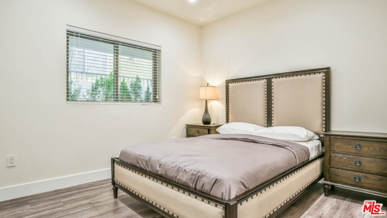 1424 S Bentley Ave Unit: 201