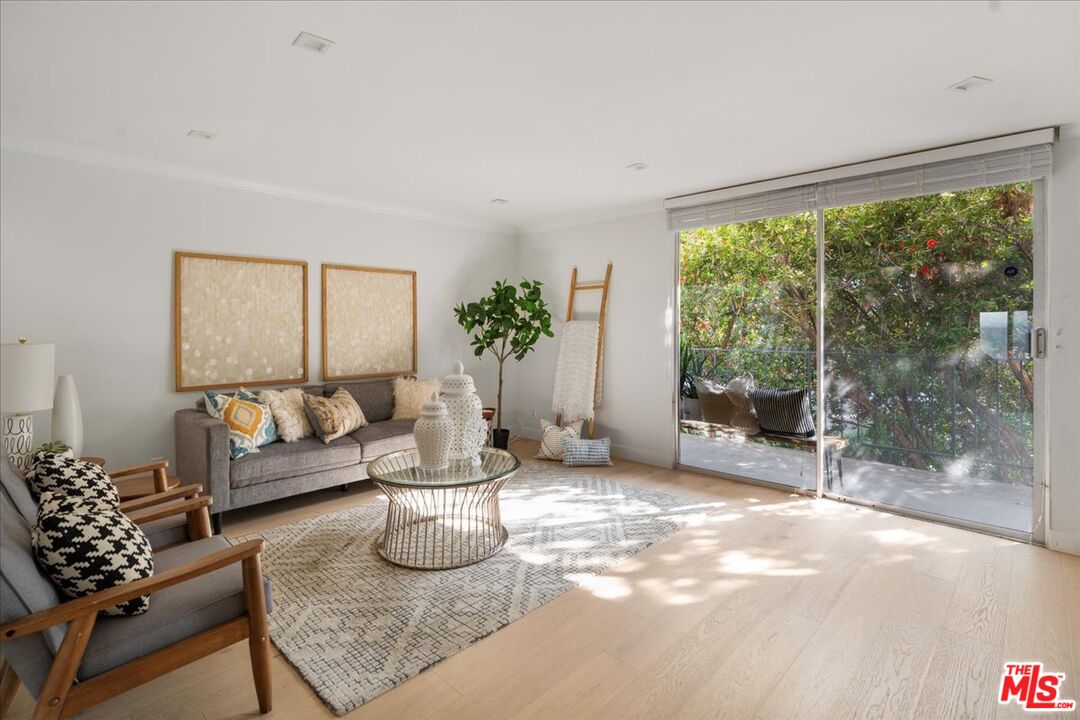 2911 4th St Unit: 117