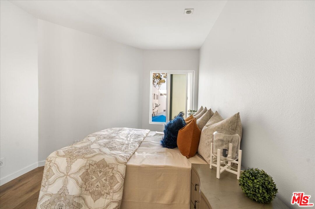 2911 4th St Unit: 117