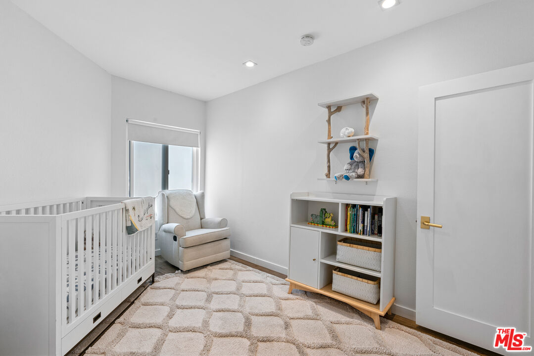 2911 4th St Unit: 117