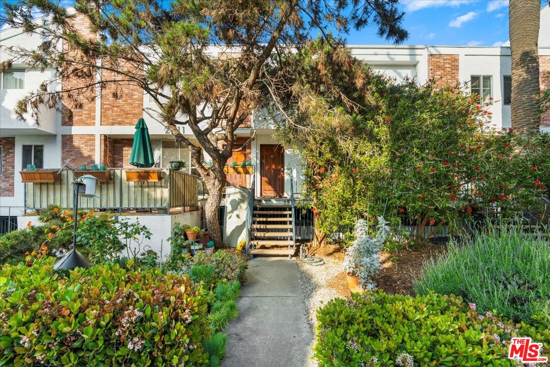 2911 4th St Unit: 117