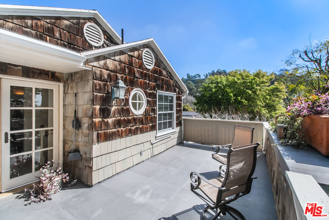1725 La Fontaine Ct