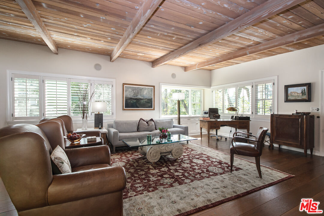 1725 La Fontaine Ct