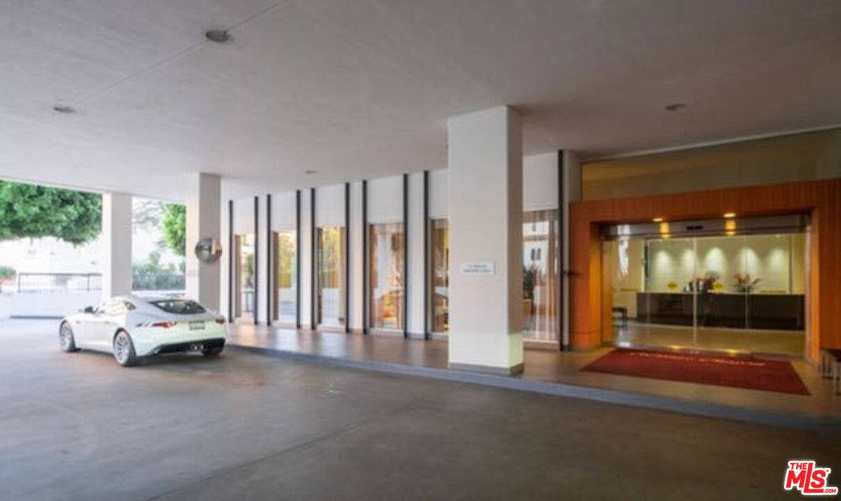 10501 Wilshire Blvd Unit: 1707