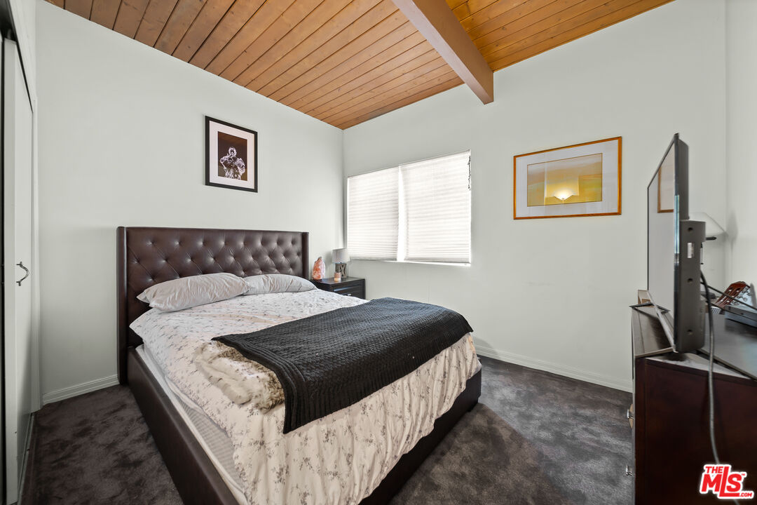 4308 ALCOVE AVE Unit: 106