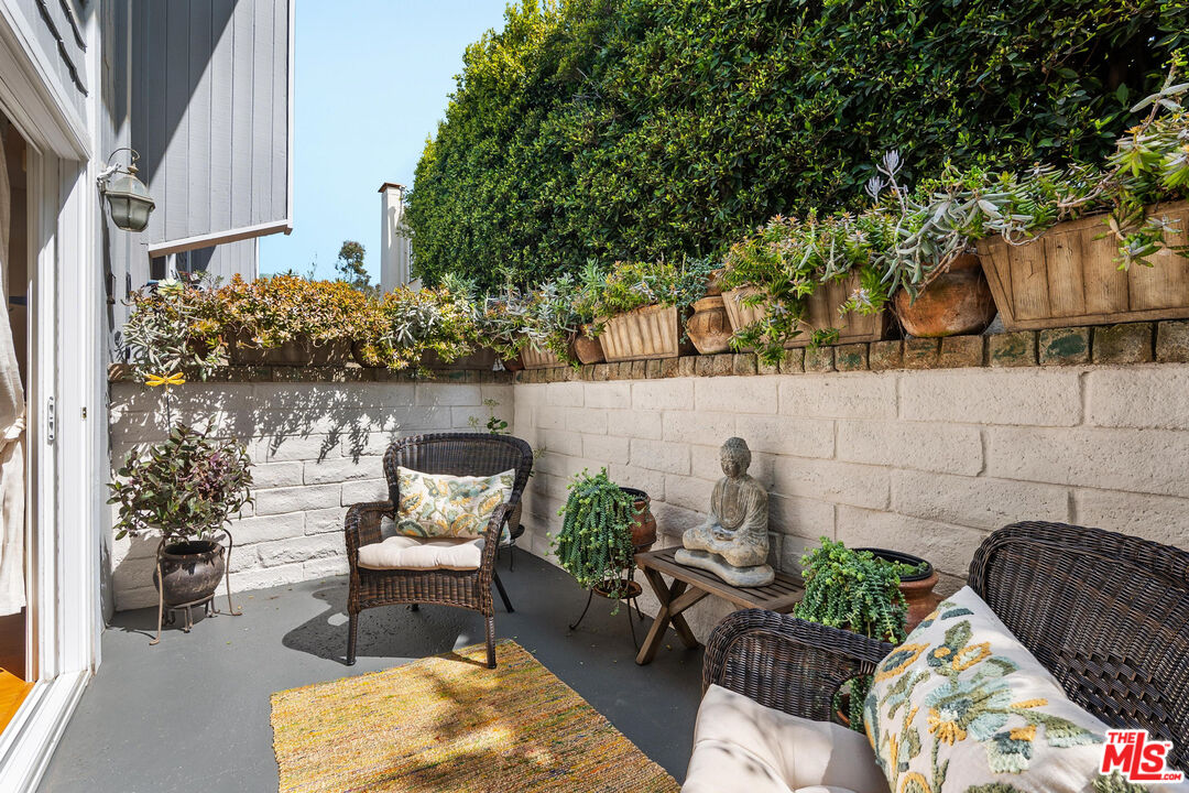 2428 28th St Unit: 10