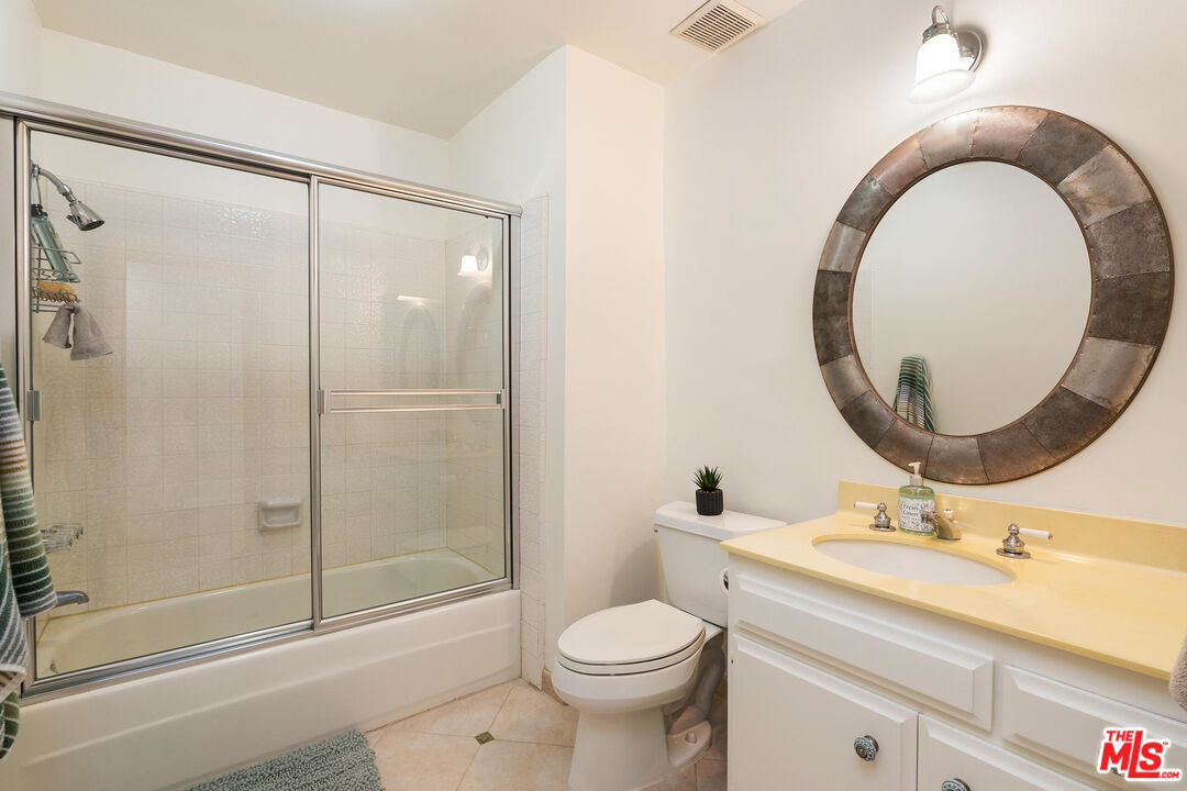 2428 28th St Unit: 10