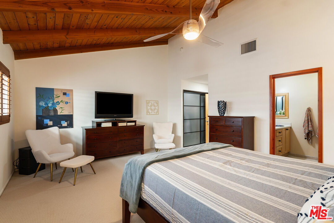 2428 28th St Unit: 10