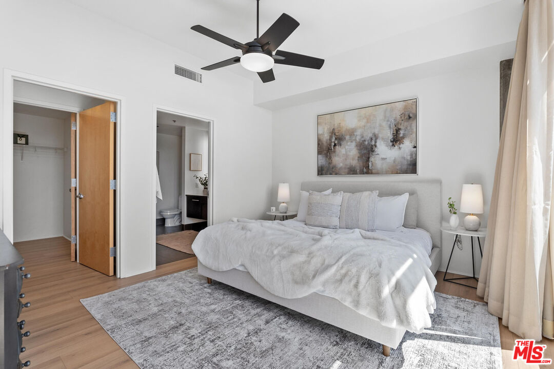 1111 S Grand Ave Unit: 1201