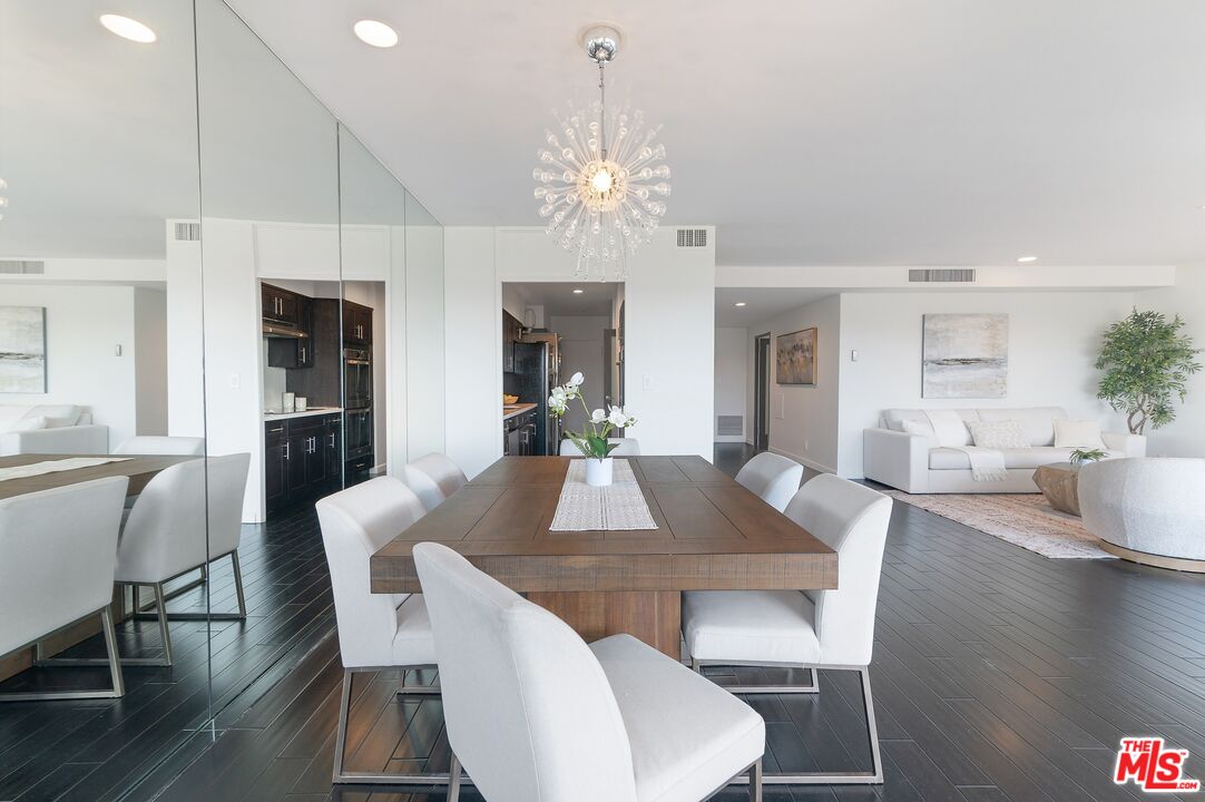 865 Comstock Ave Unit: 16E