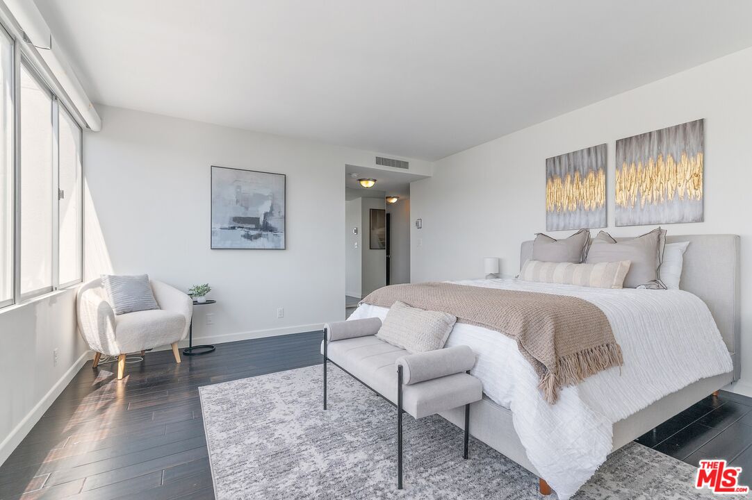 865 Comstock Ave Unit: 16E