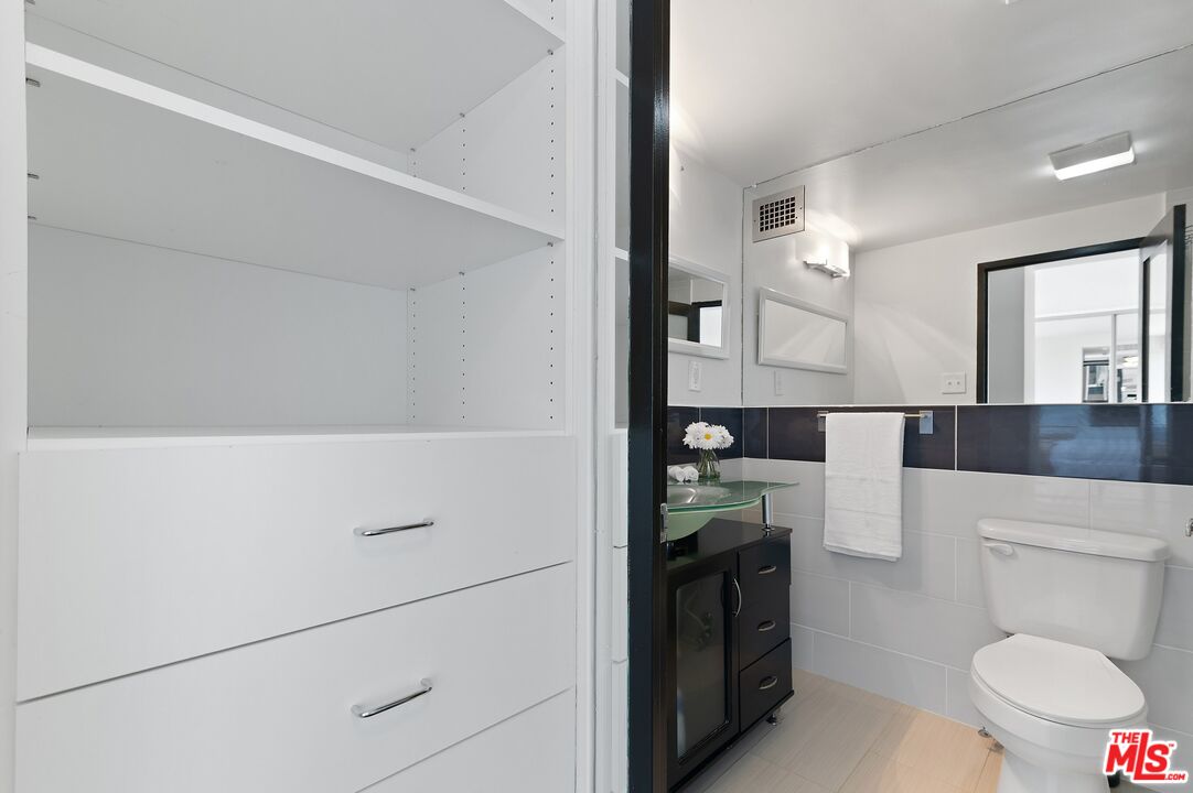 865 Comstock Ave Unit: 16E