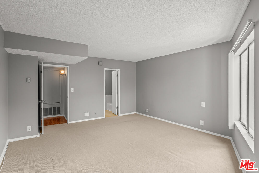 1122 Peck Dr Unit: 204