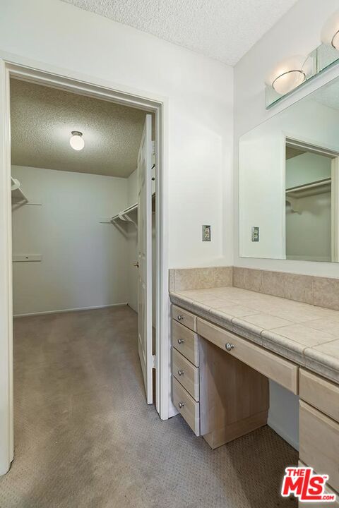 18135 BURBANK Unit: 11