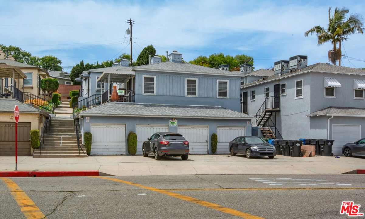 8419 Crenshaw Dr