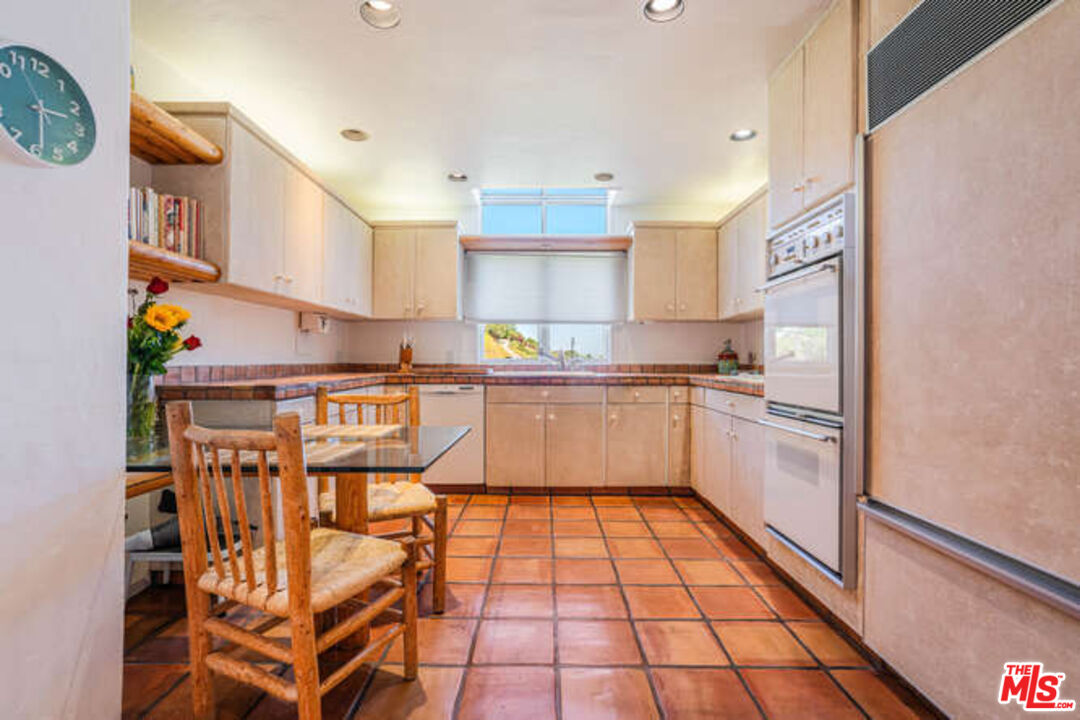 10206 Cielo Dr