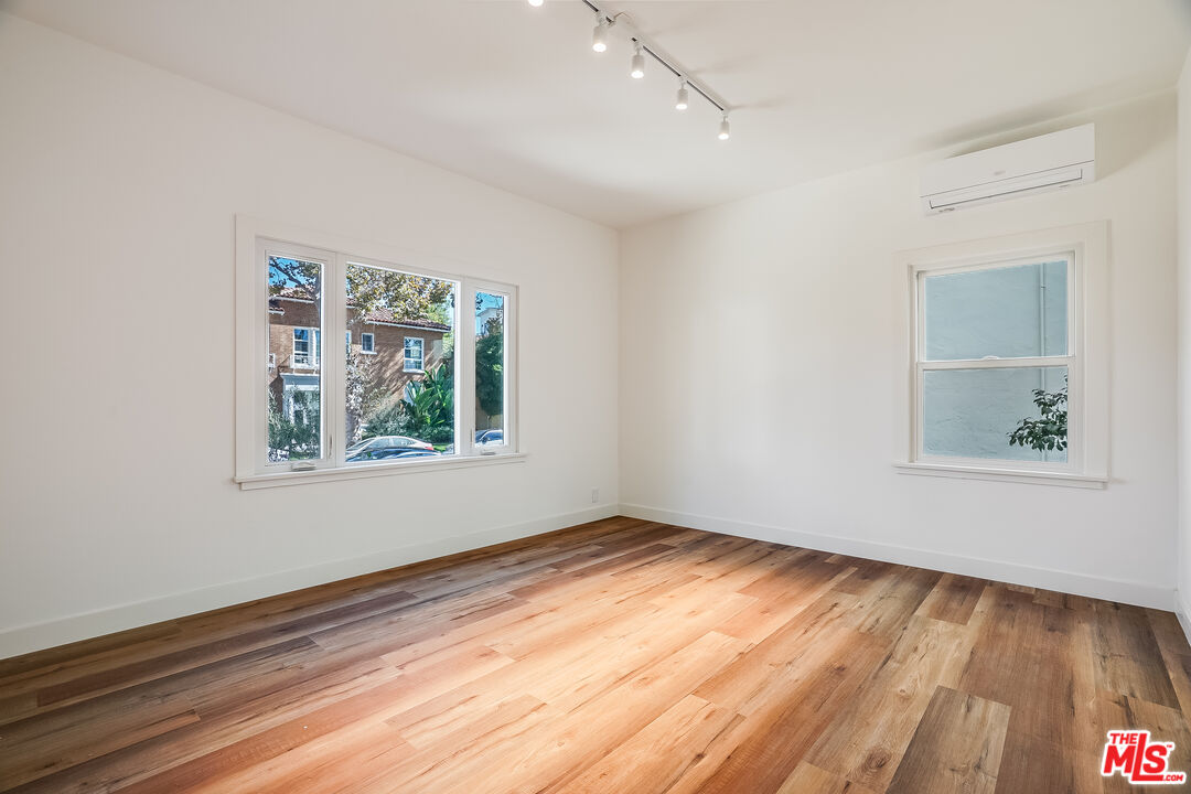 151 N Swall Dr Unit: 6