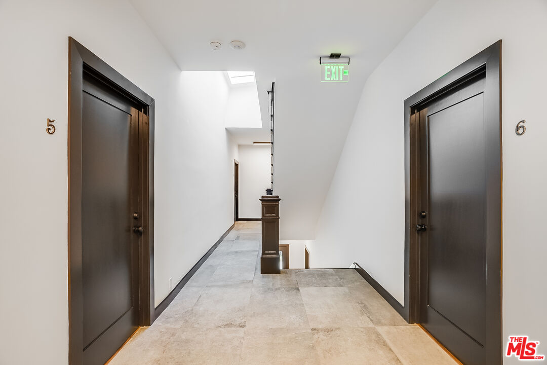 151 N Swall Dr Unit: 6