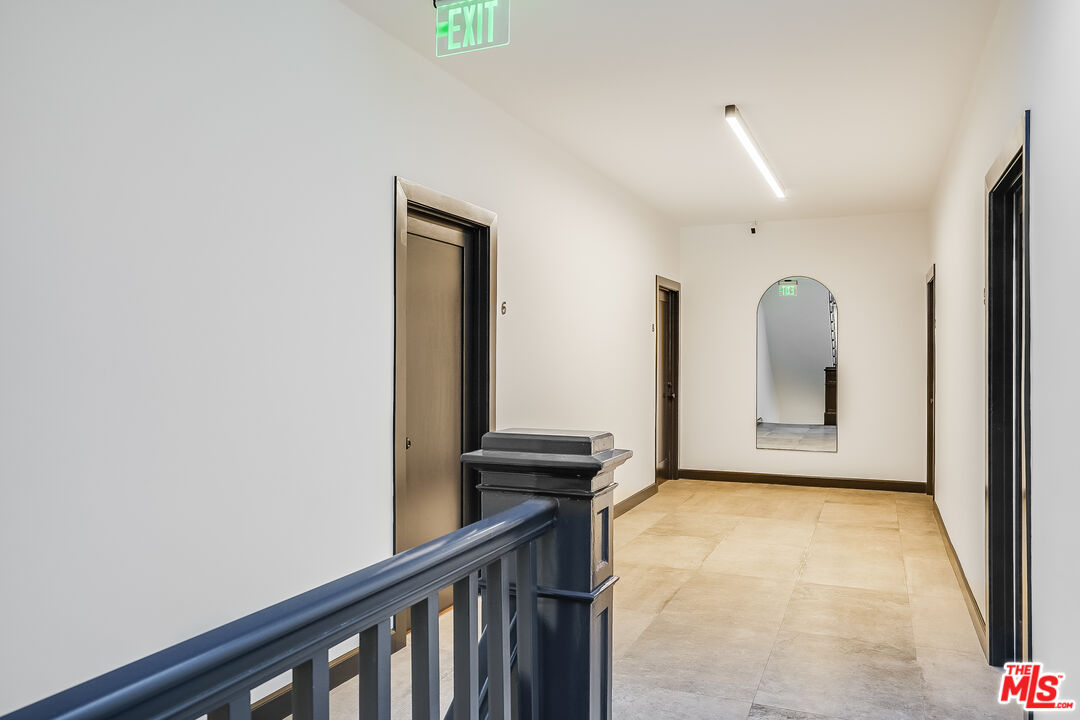 151 N Swall Dr Unit: 6