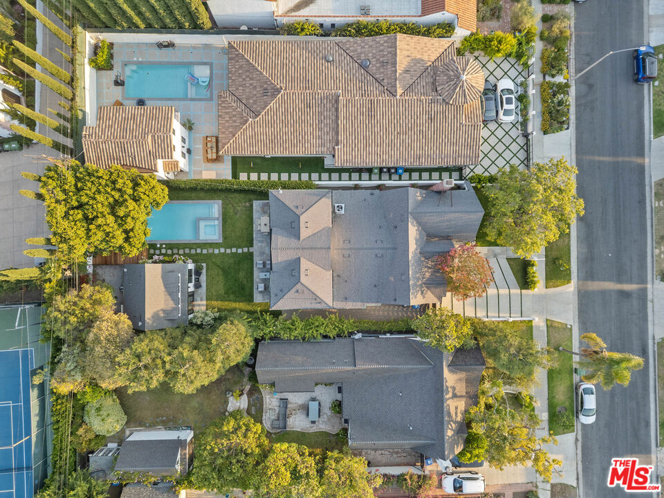 832 S Muirfield Rd