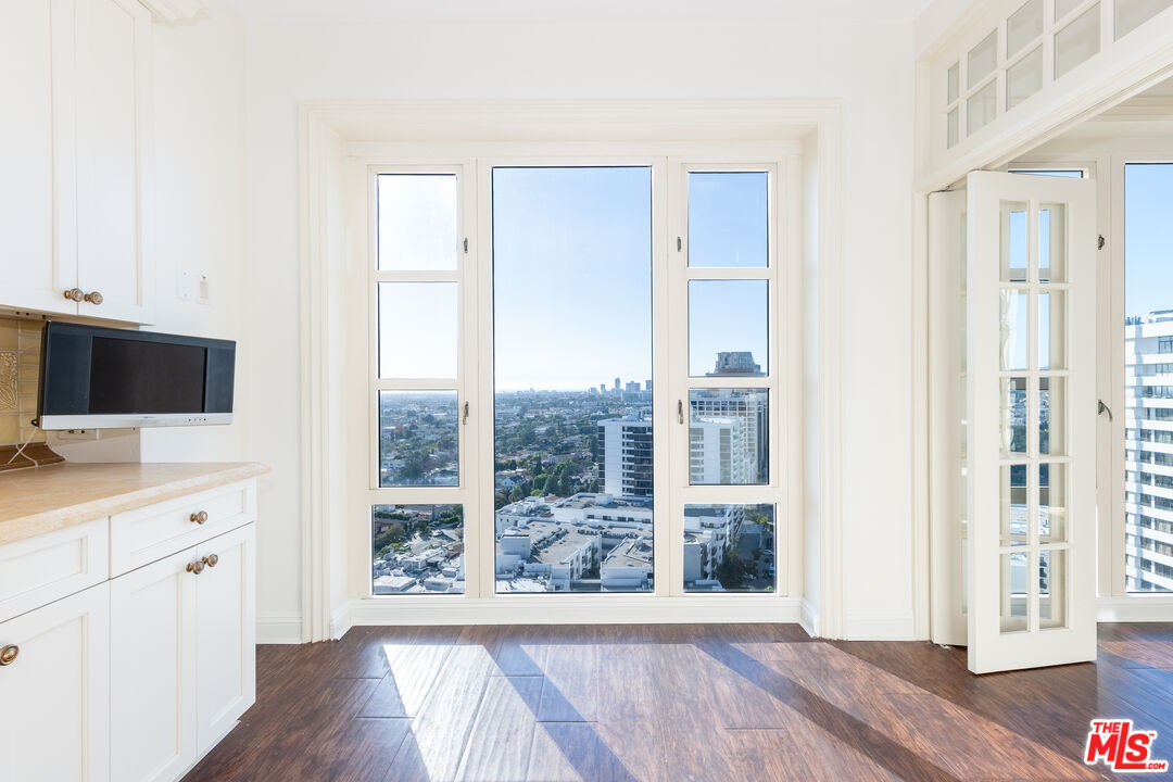 10580 Wilshire Blvd Unit: 19NW