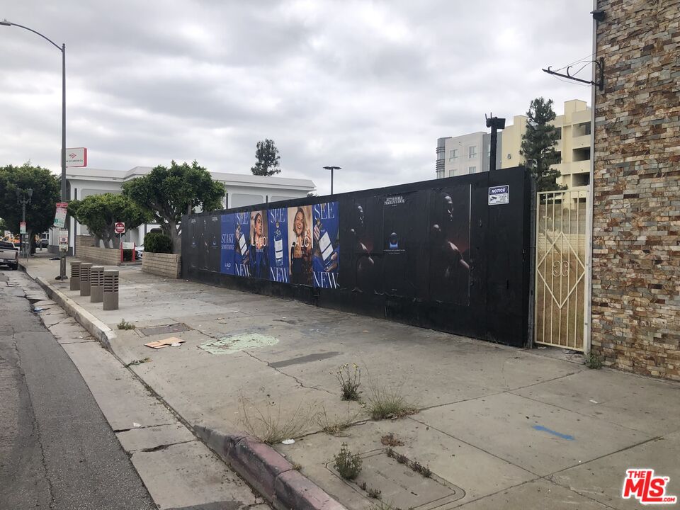 1255 S La Cienega Blvd