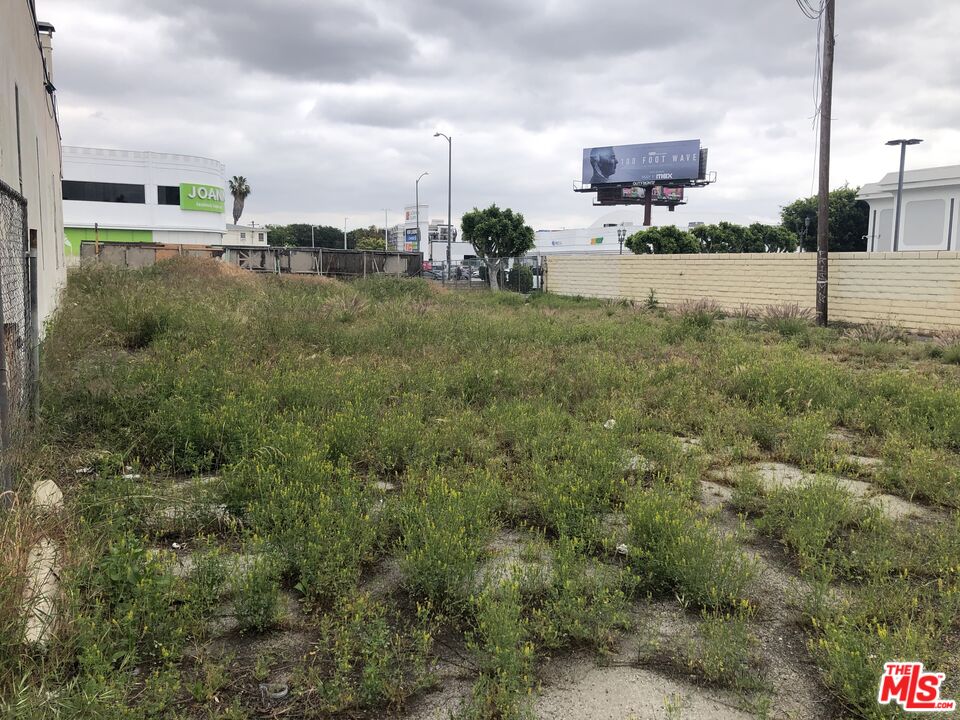 1255 S La Cienega Blvd