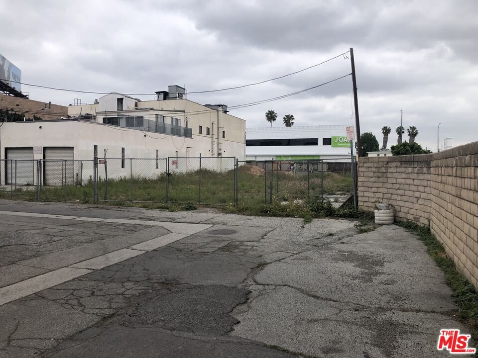 1255 S La Cienega Blvd