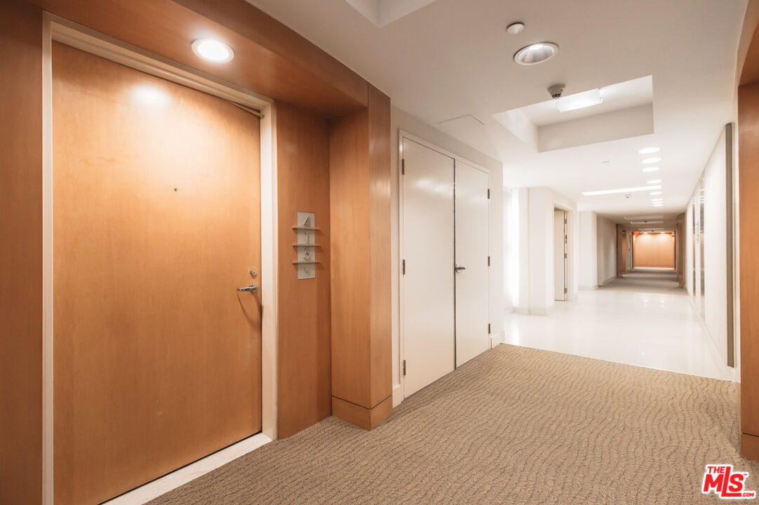 13600 Marina Pointe Dr Unit: 415