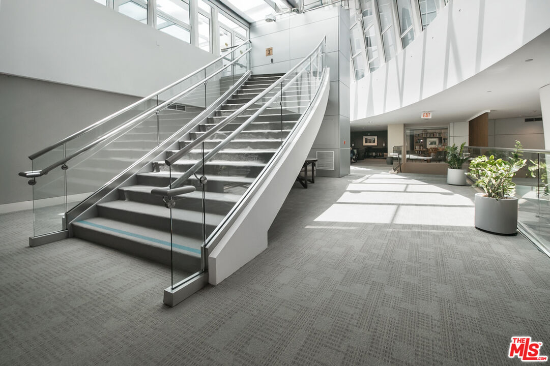 13600 Marina Pointe Dr Unit: 415