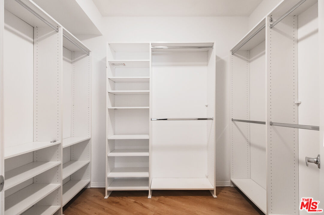 13600 Marina Pointe Dr Unit: 415