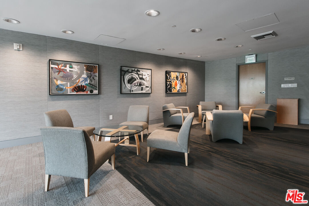 13600 Marina Pointe Dr Unit: 415