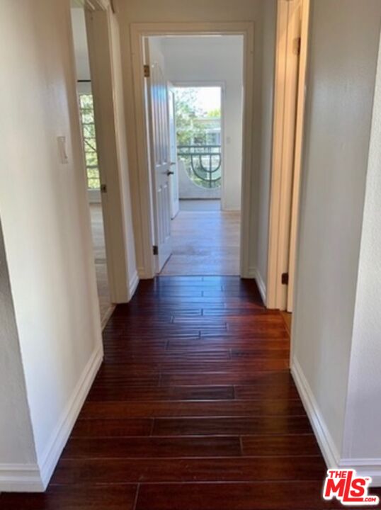 11822 Goshen Ave Unit: 201