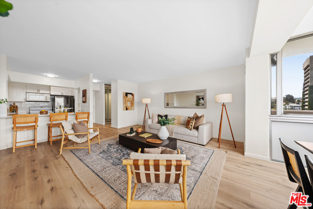 969 Hilgard Ave Unit: 703