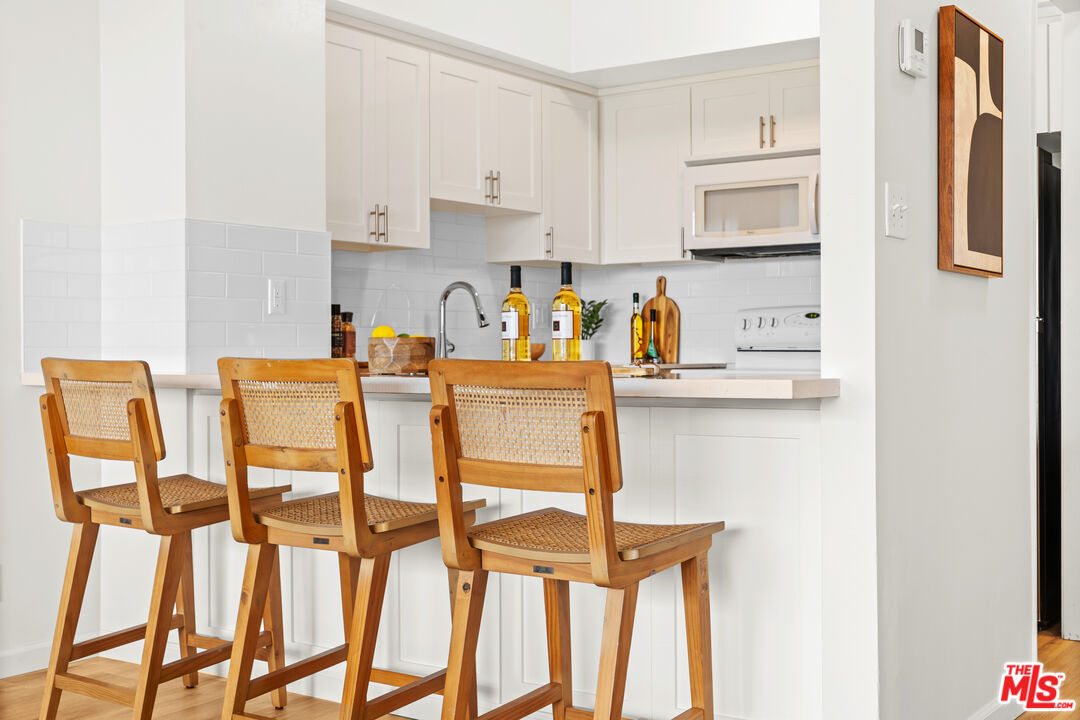 969 Hilgard Ave Unit: 703