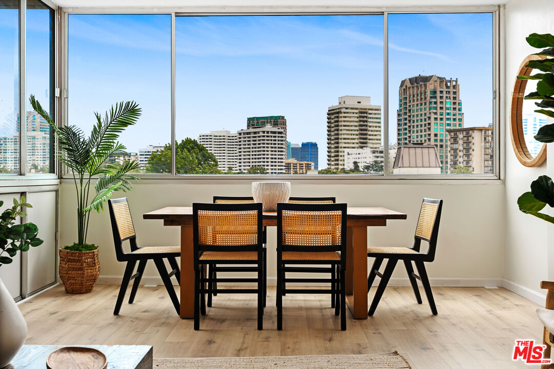 969 Hilgard Ave Unit: 703