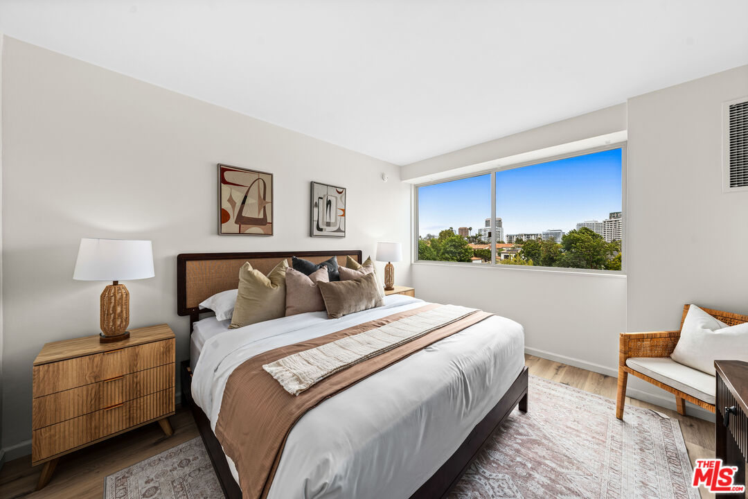 969 Hilgard Ave Unit: 703