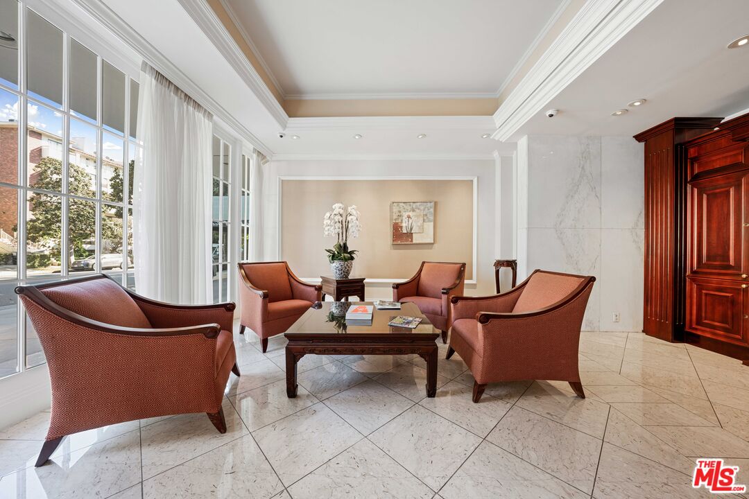 969 Hilgard Ave Unit: 703